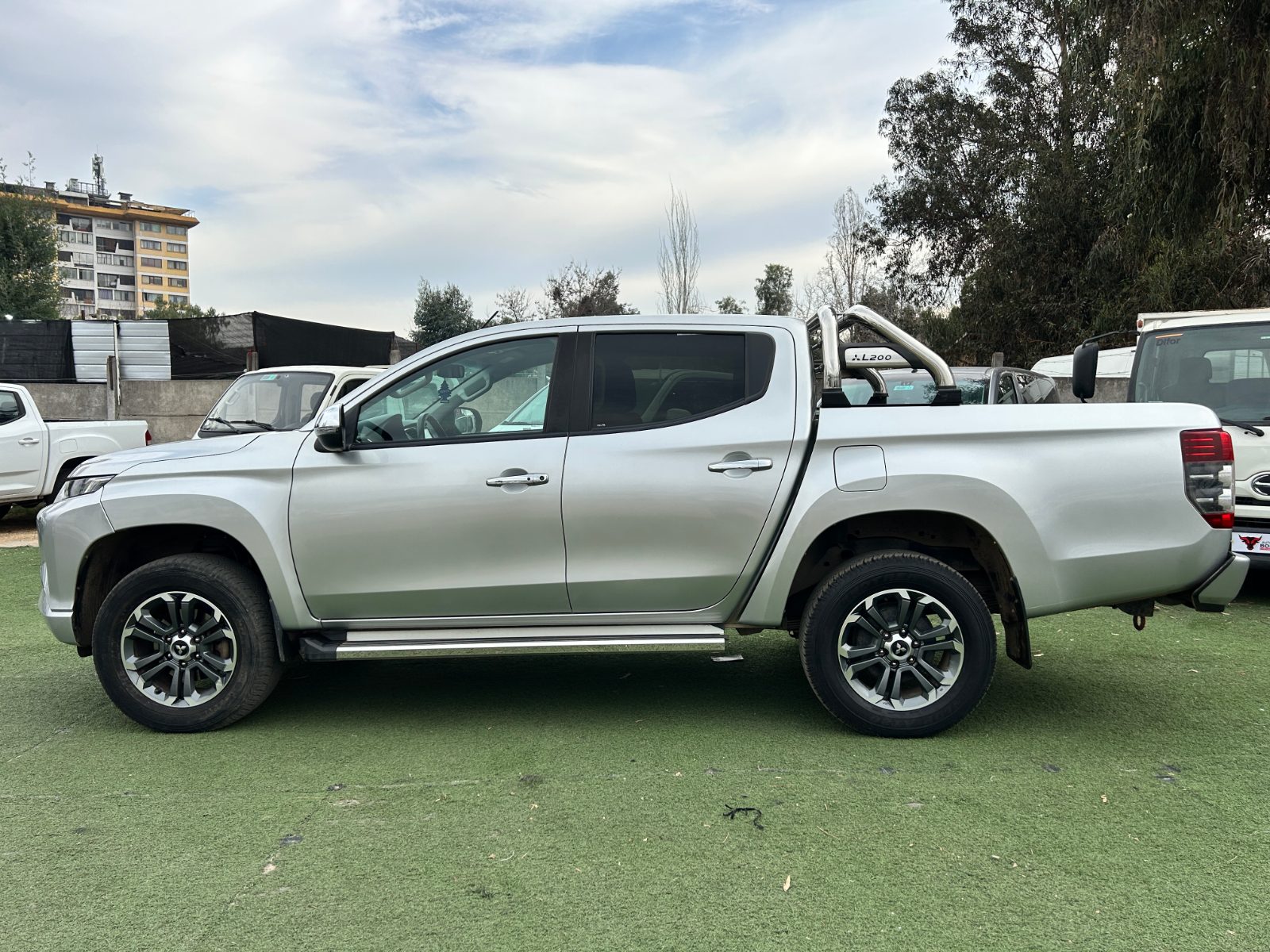 MITSUBISHI L200 DAKAR 4X4 2023 5