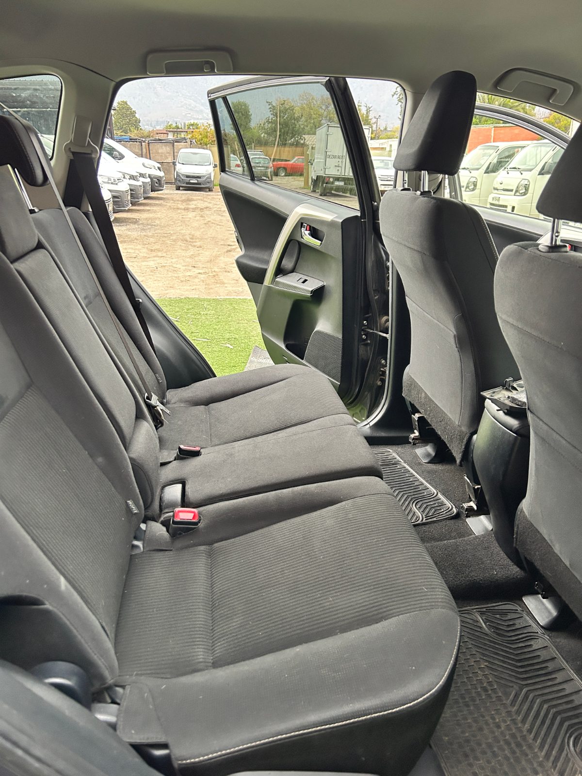 TOYOTA RAV4 4X4 2014 8