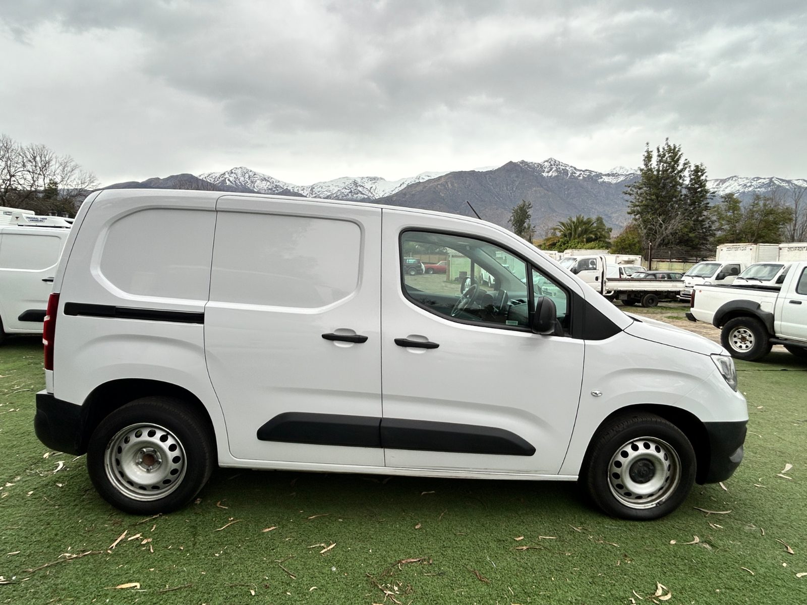 OPEL COMBO 2024 3