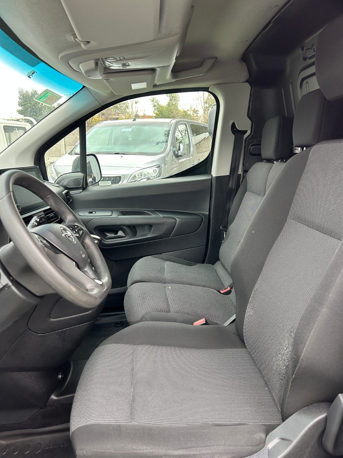 OPEL COMBO 2024 9