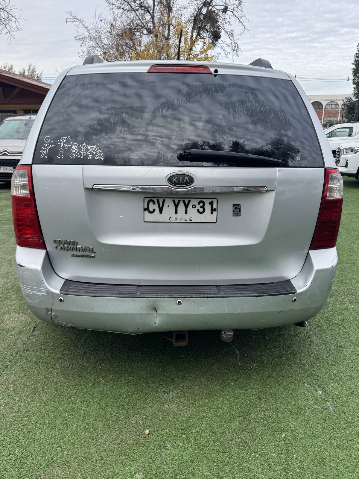 KIA GRAND CARNIVAL 2.9 2011 6